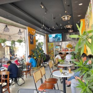 SANG QUÁN CAFE Ở TÂN PHÚ